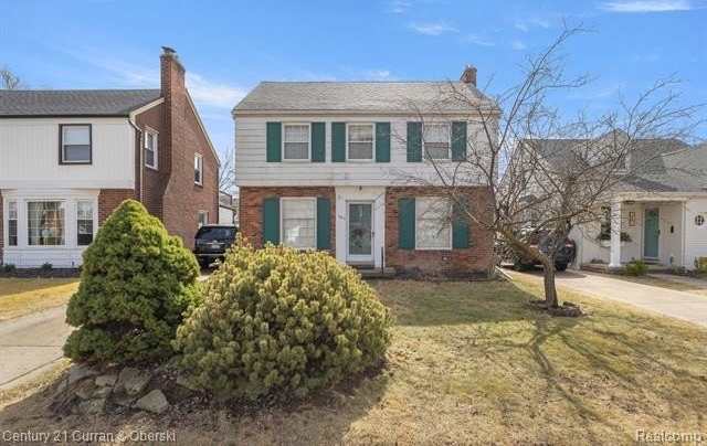 1883 LOCHMOOR Boulevard