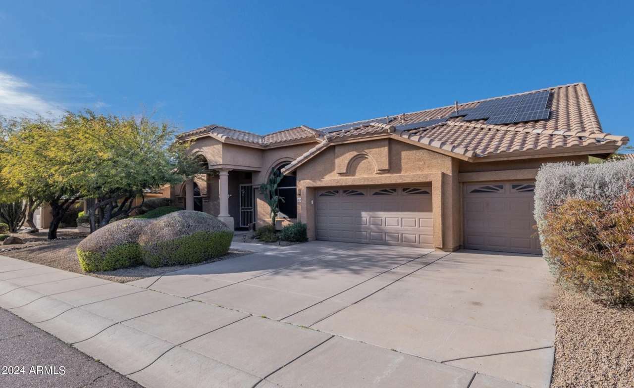 5038 E Justica Street