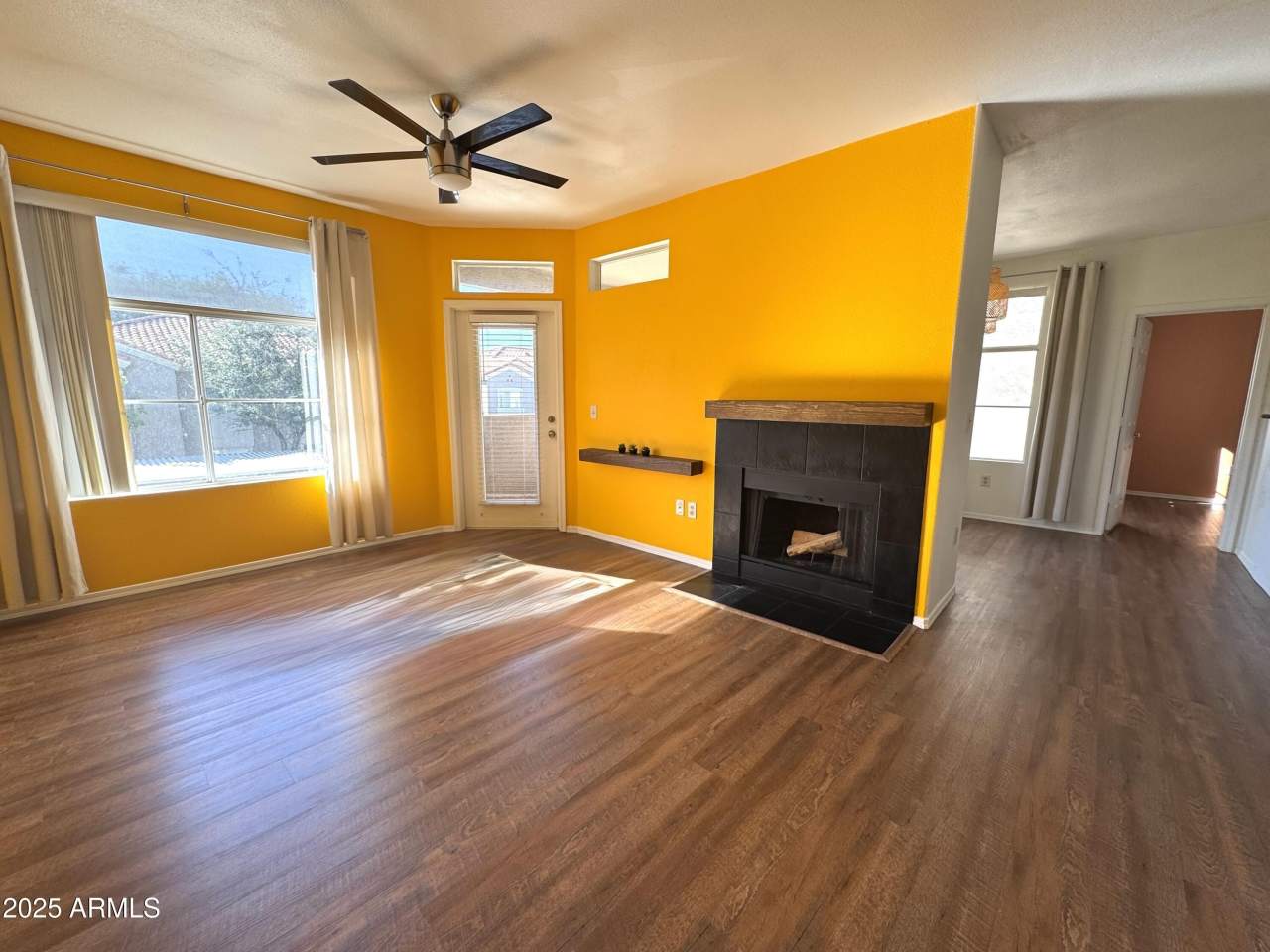 3830 E LAKEWOOD Parkway unit: 2076