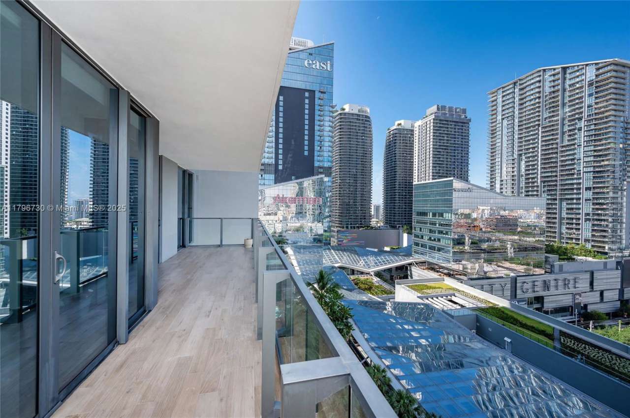 68 Southeast 6th Street