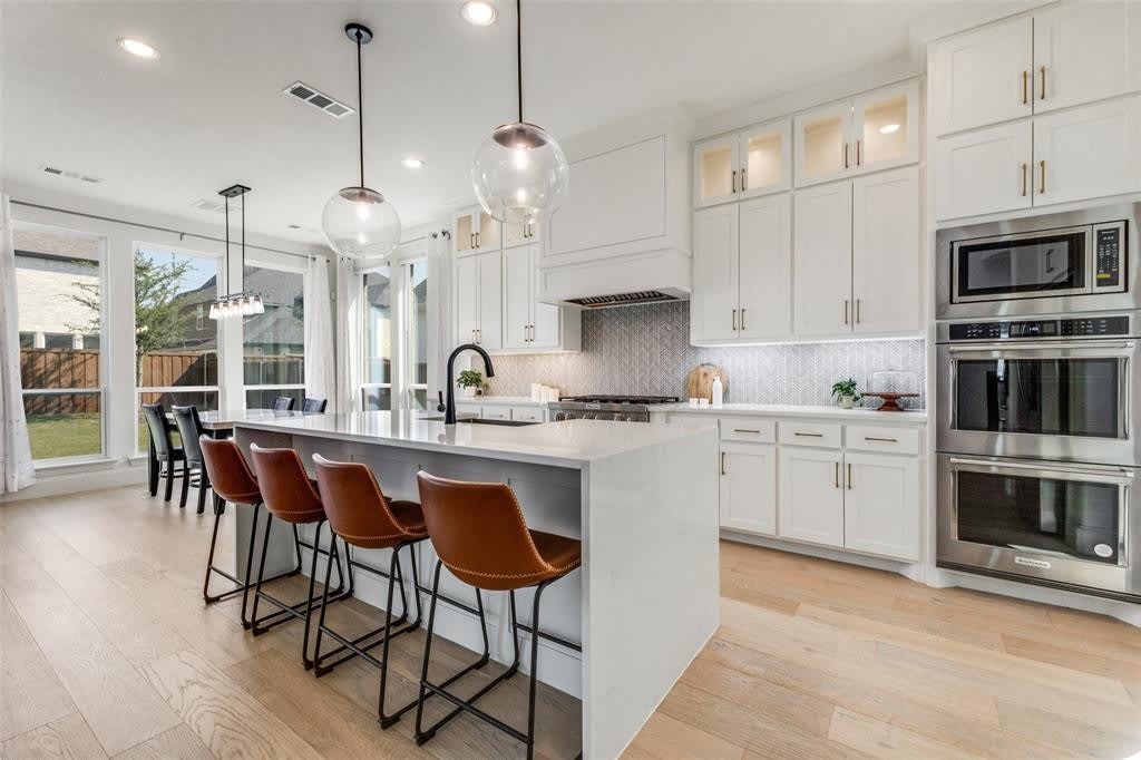 2500 Whitewood Drive