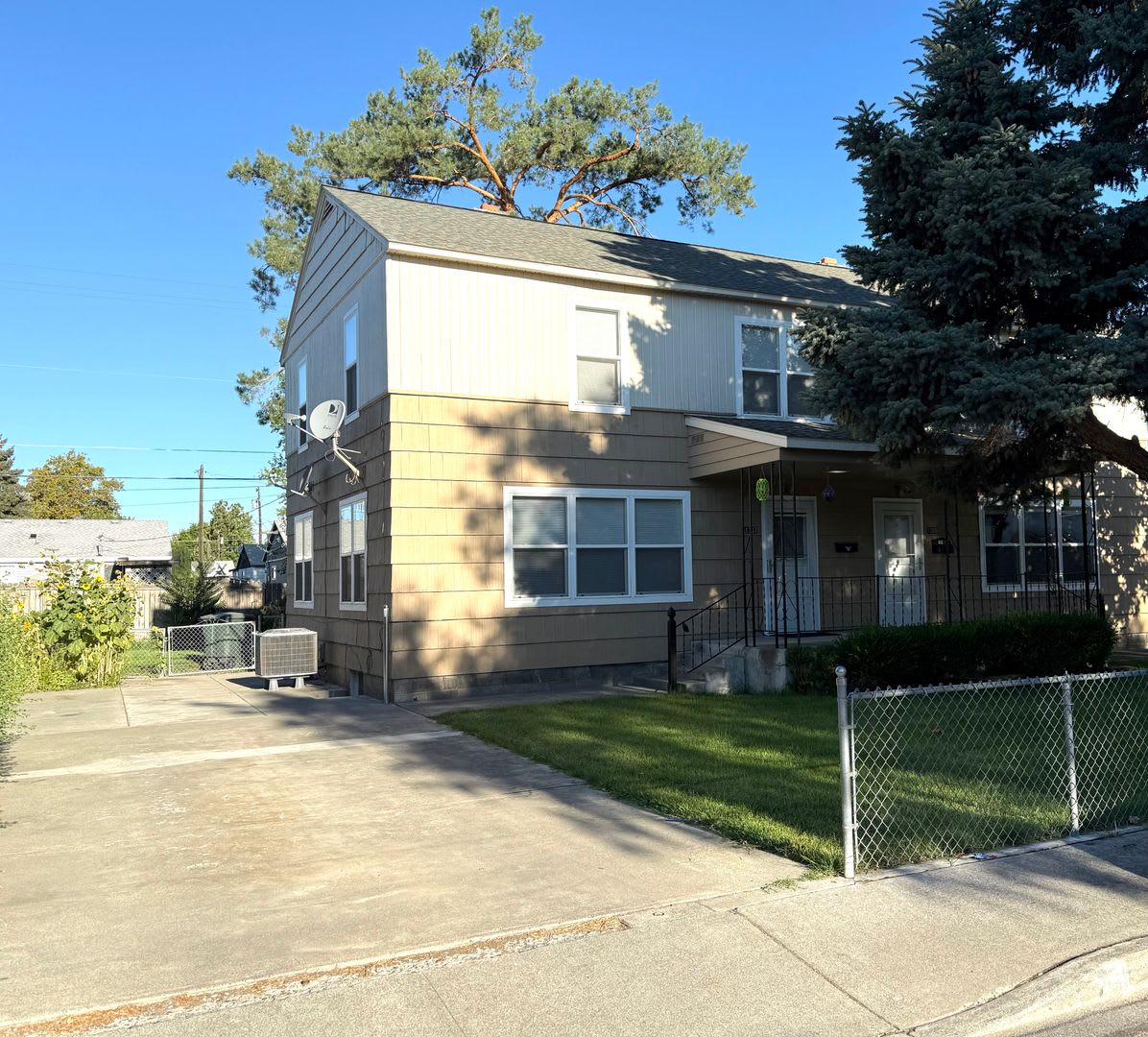 1307 Perkins Ave. ***