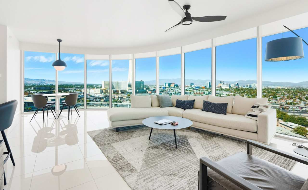 Turnberry Towers East 1507