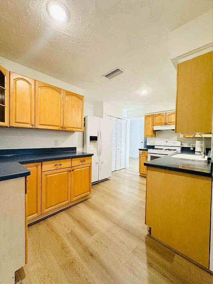 9171 NW 26th Street, Sunrise, FL 33322