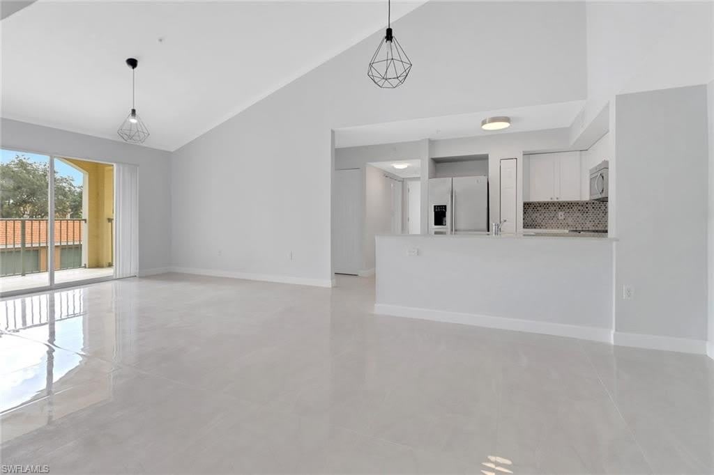 1210 Wildwood Lakes