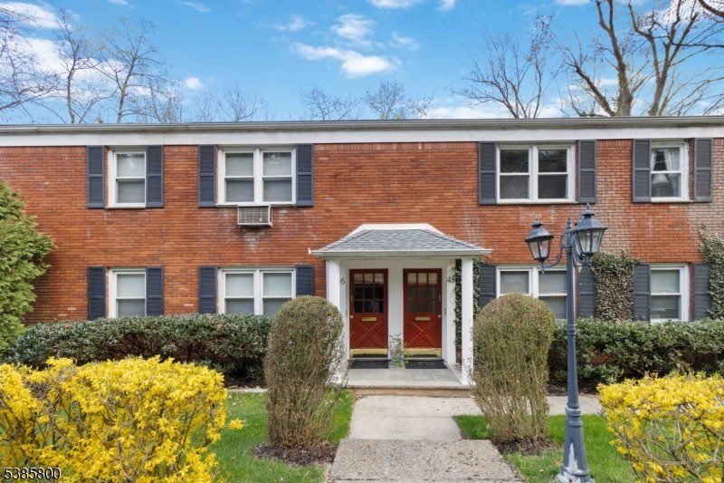 46 Mount Kemble Ave Unit A
