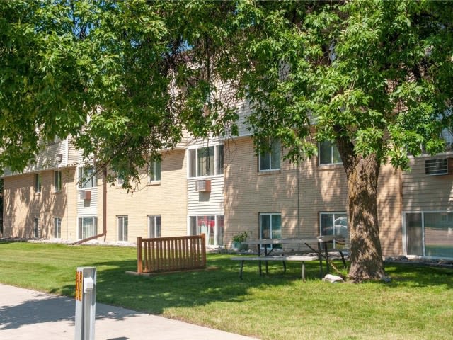 2021 S 17th St Unit E31