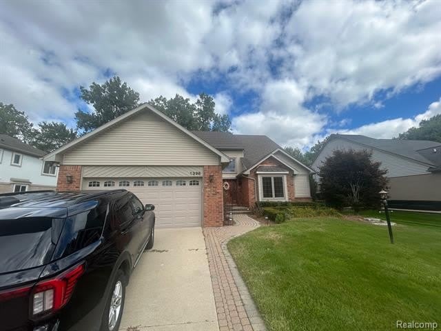 1396 BEMBRIDGE Drive