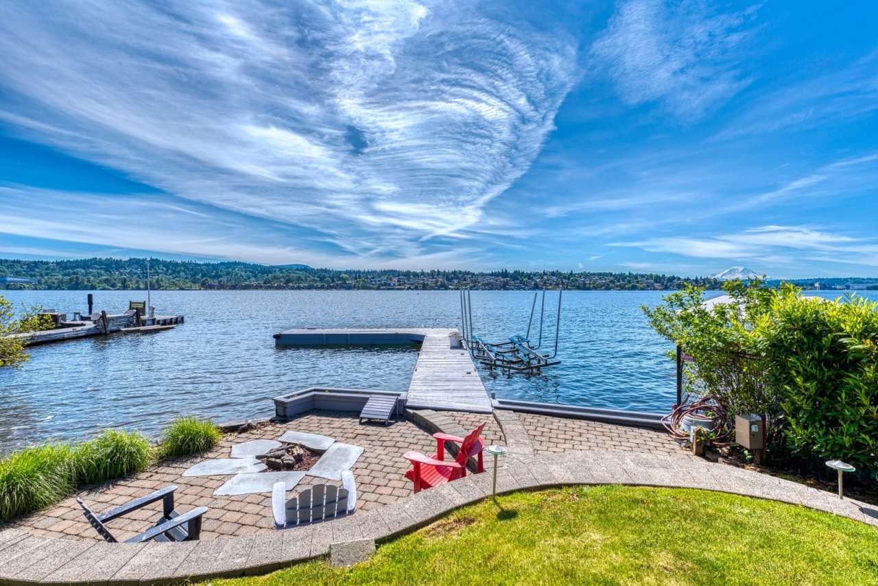 Mercer Island Waterfront Home