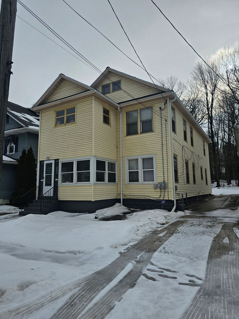 305-307 Gridley Ave.