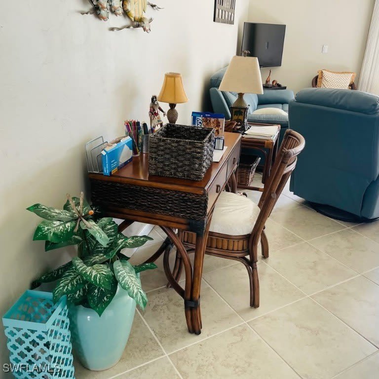 5790 Trailwinds Drive unit: 114