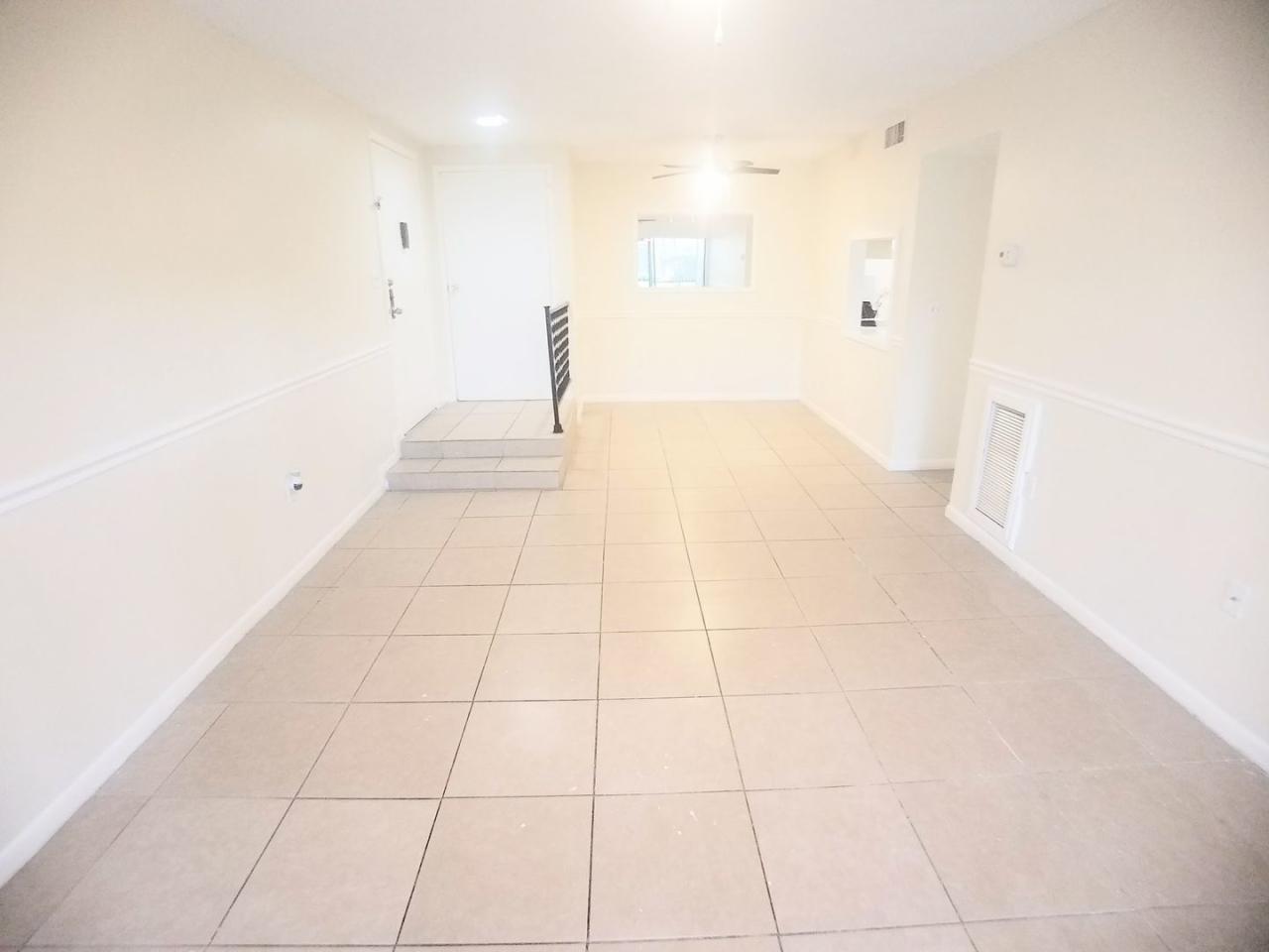 Cozy 1/1 Condo for rent at Wimbledon Park Close to Downtown Orlando.