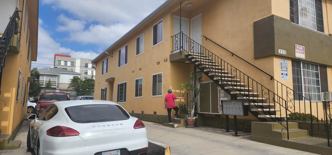 323 North Virgil Avenue #3