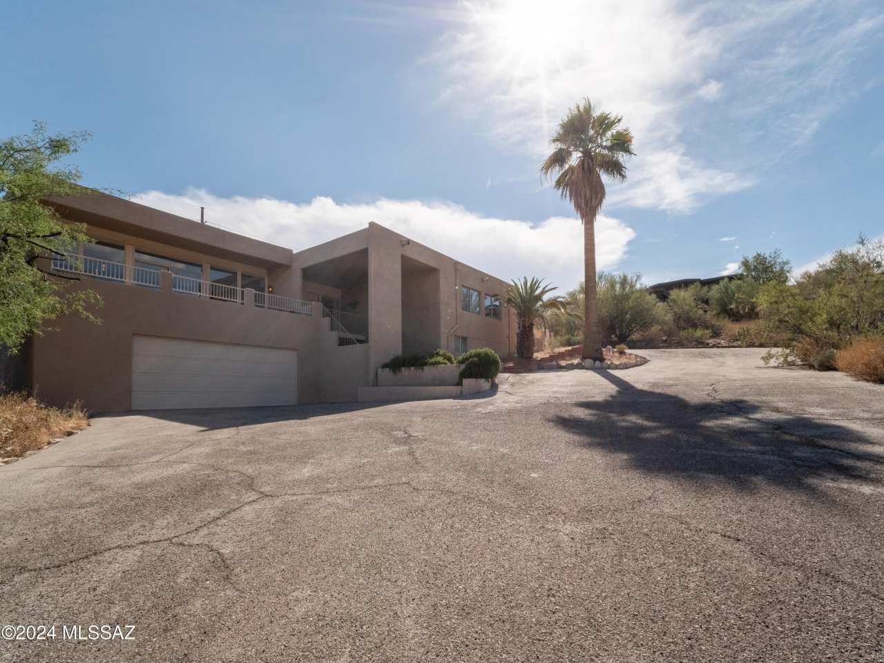5798 E Paseo Cimarron