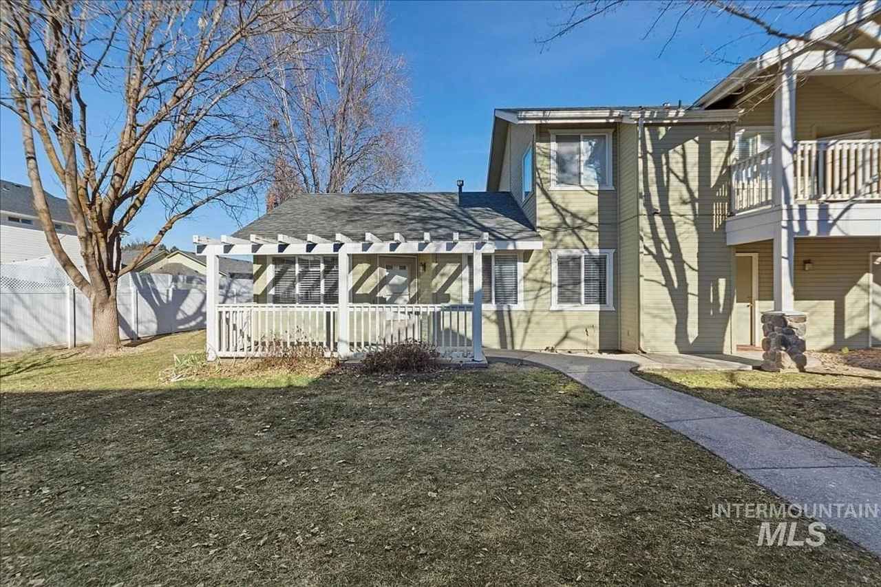 Charming 2-Bedroom, 2-Bathroom Condo for Rent