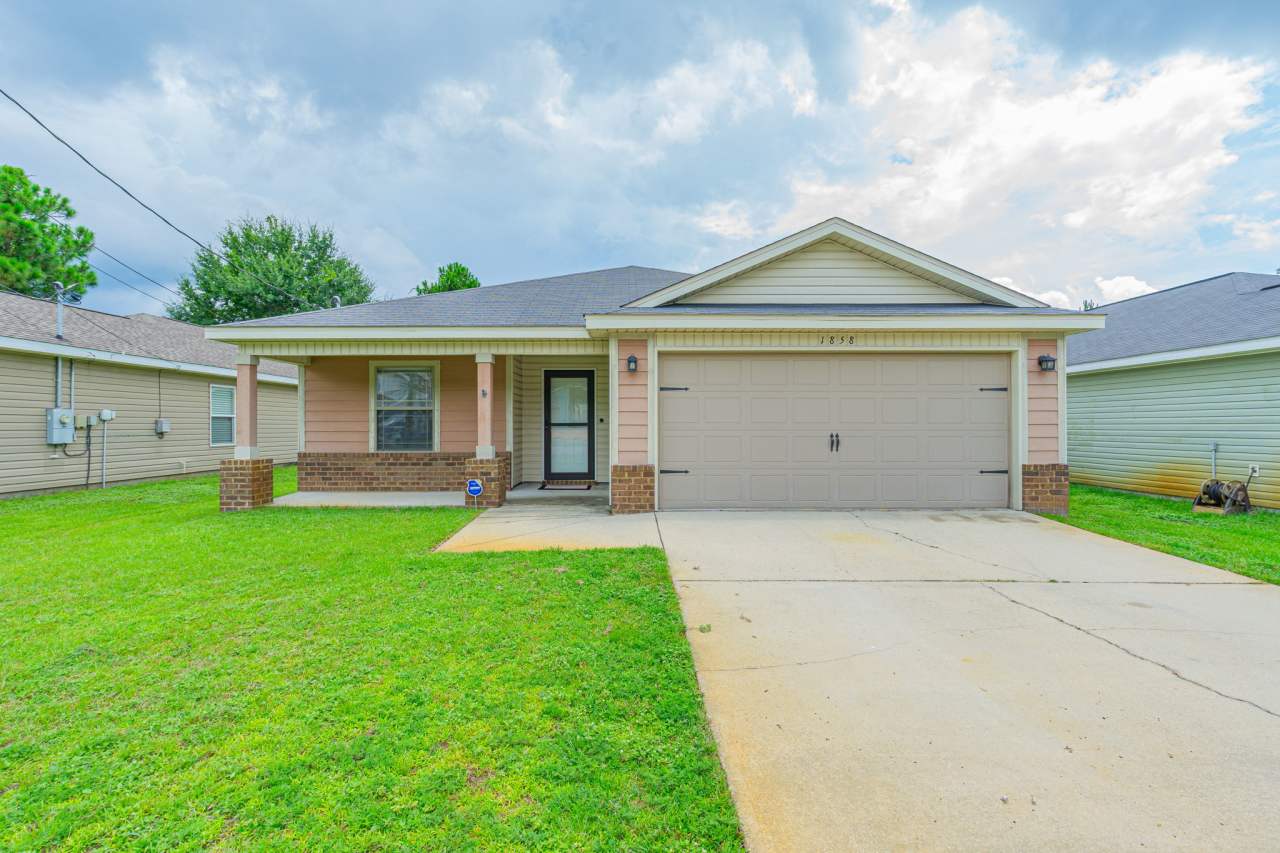 1858 Esplanade Street