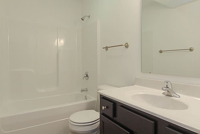 Mackinaw Village - 4 BDRM Home