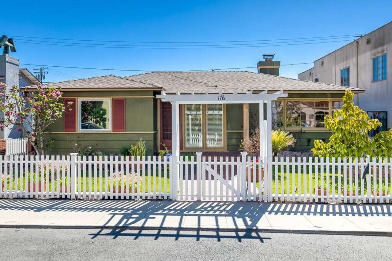 Beautiful Fully Furnished House in Belmont Shore