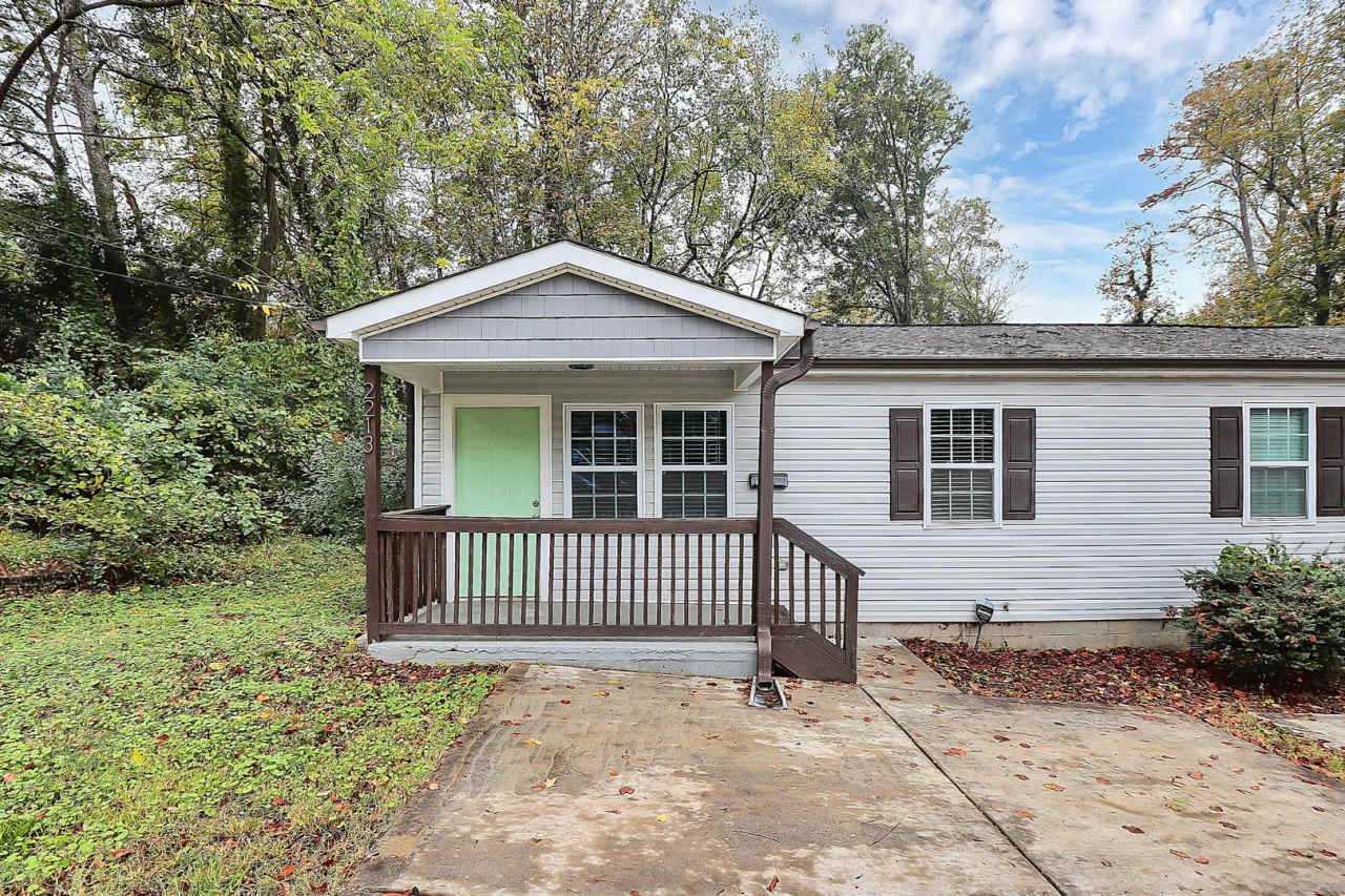 Two Bedroom Duplex Great Features and Comfortable Living!