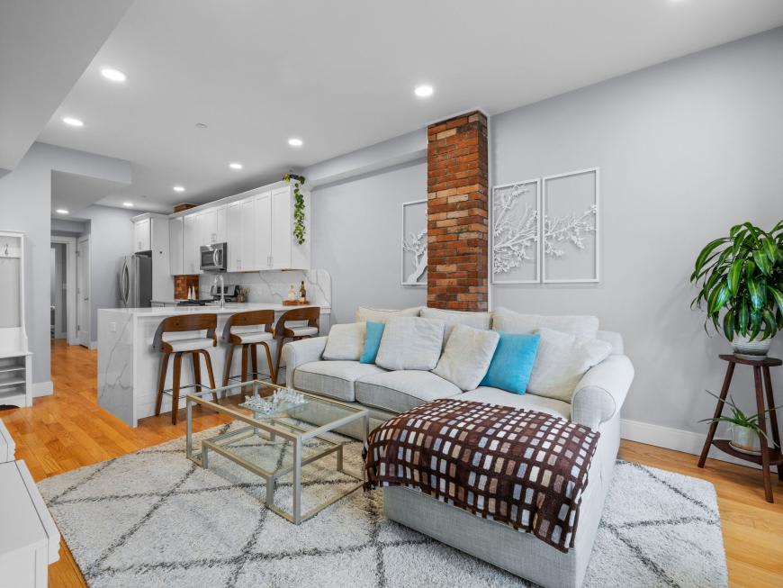 154 Lexington