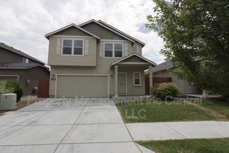 3576 Southwest Pumice Avenue