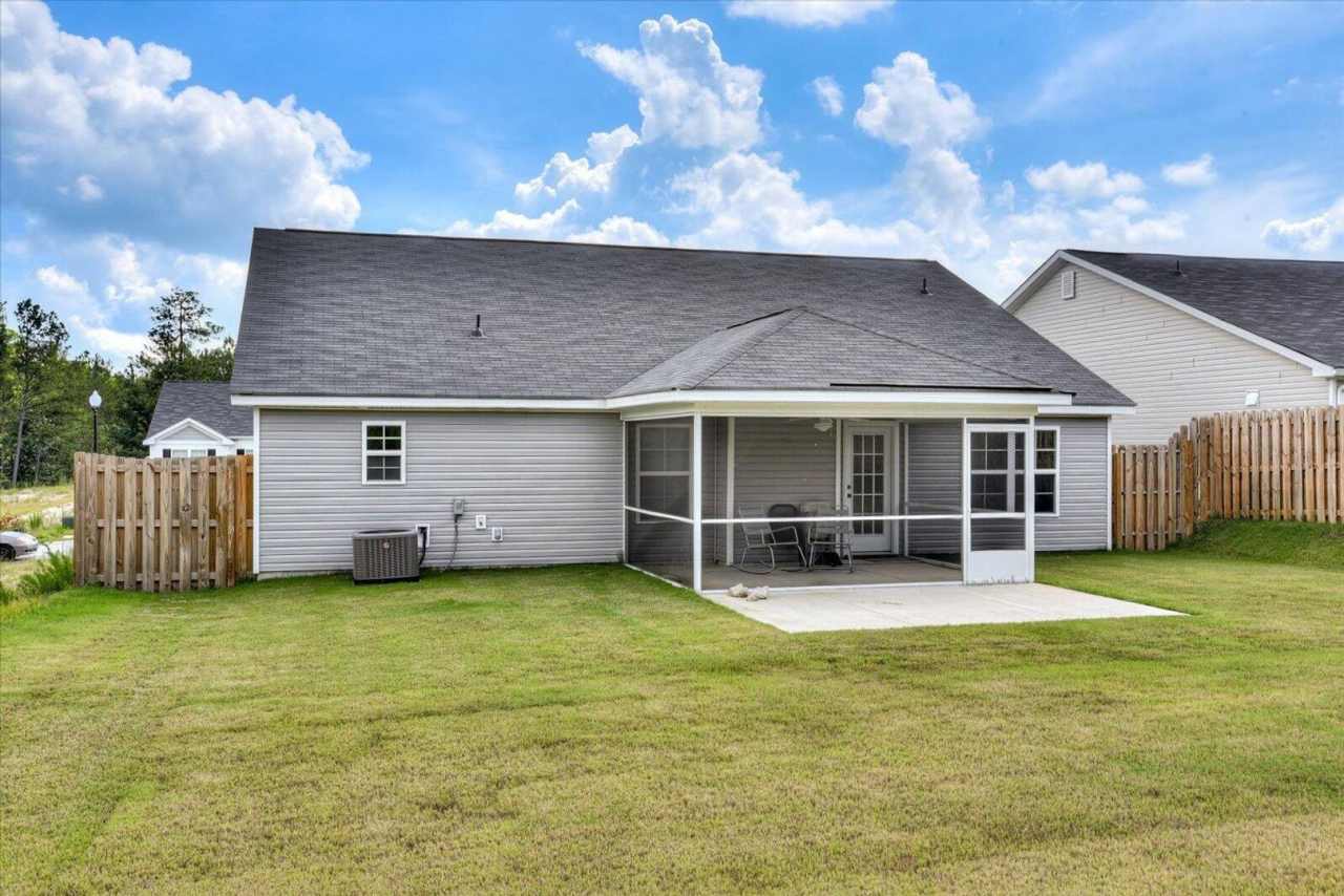 Available NOW Beautiful 3-Bedroom Home in Hayne's Station