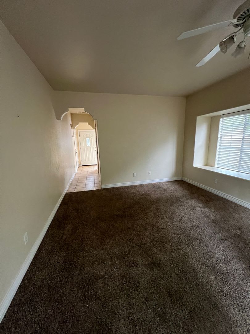 (LEASE PENDING) Westside Flagstaff 3 Bed/2.5 Bath Townhouse: $2,100.00