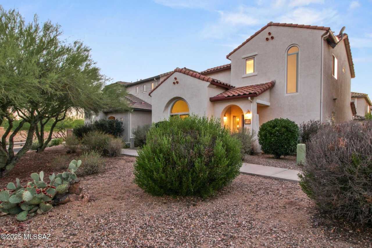 10646 E Native Rose Trail