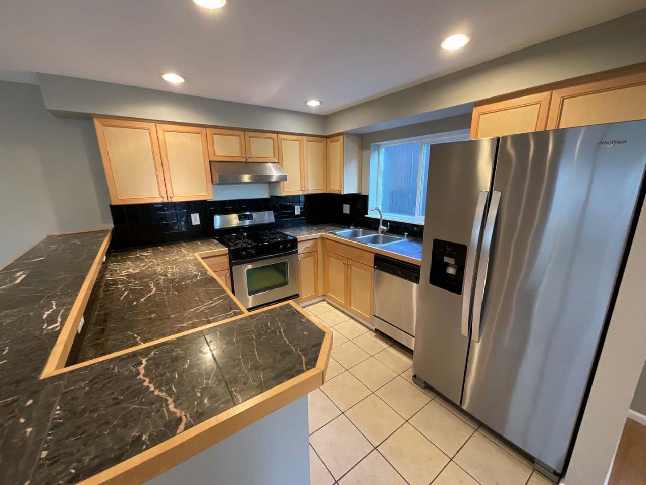 MAGNOLIA 3 BED, 1.5 BATH TOWNHOME FOR RENT AVAILABLE NOW!