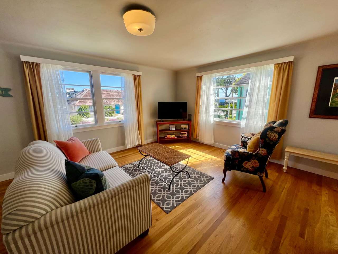 Charming Furnished Home in PG!