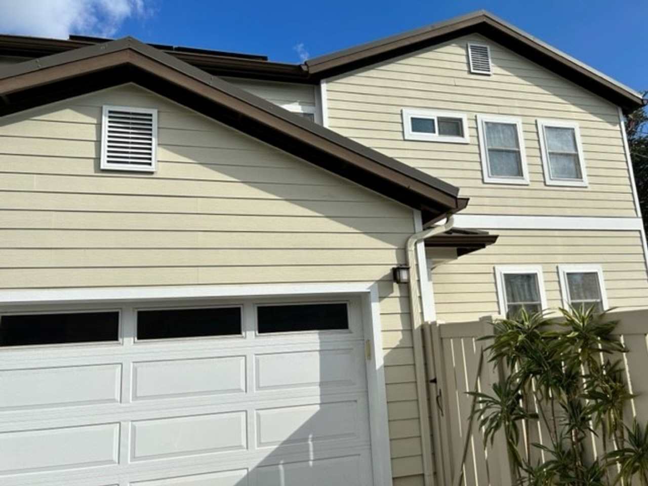 Like New Single Family Home in McCully!