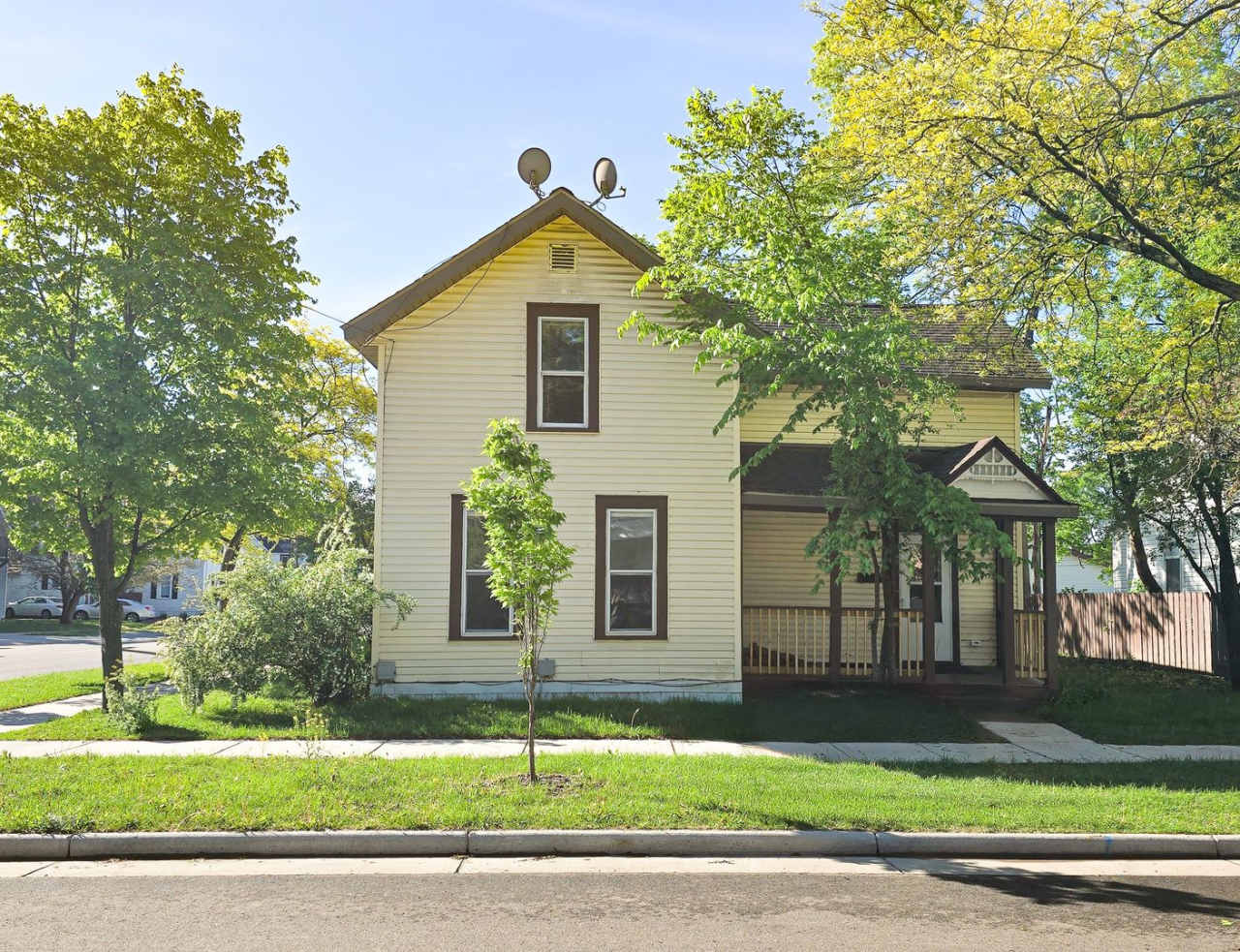 $1500| 4BD 2BA | 417 Marston Ave | Available 06/01/2026