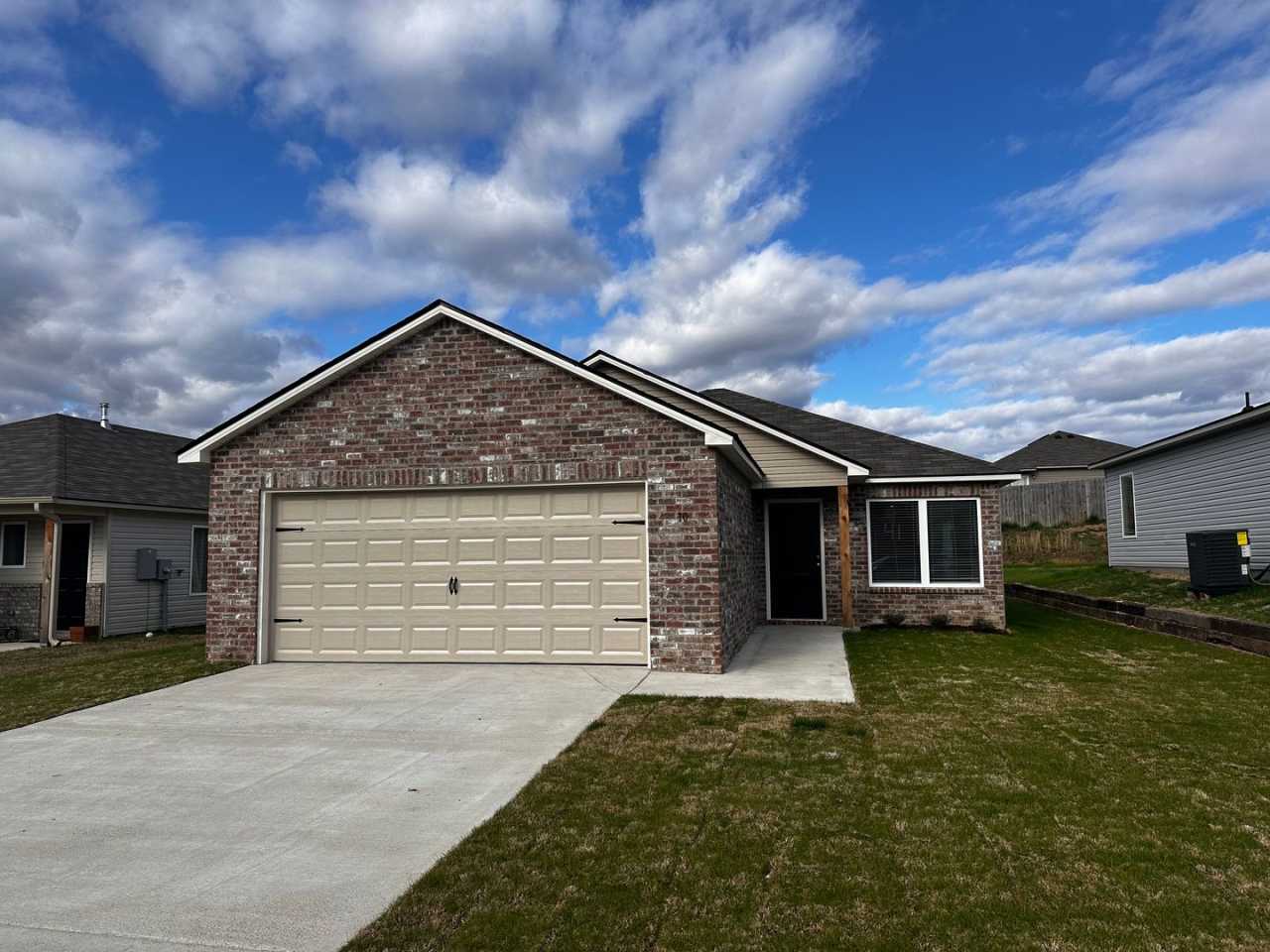 New build for rent in Pell City!