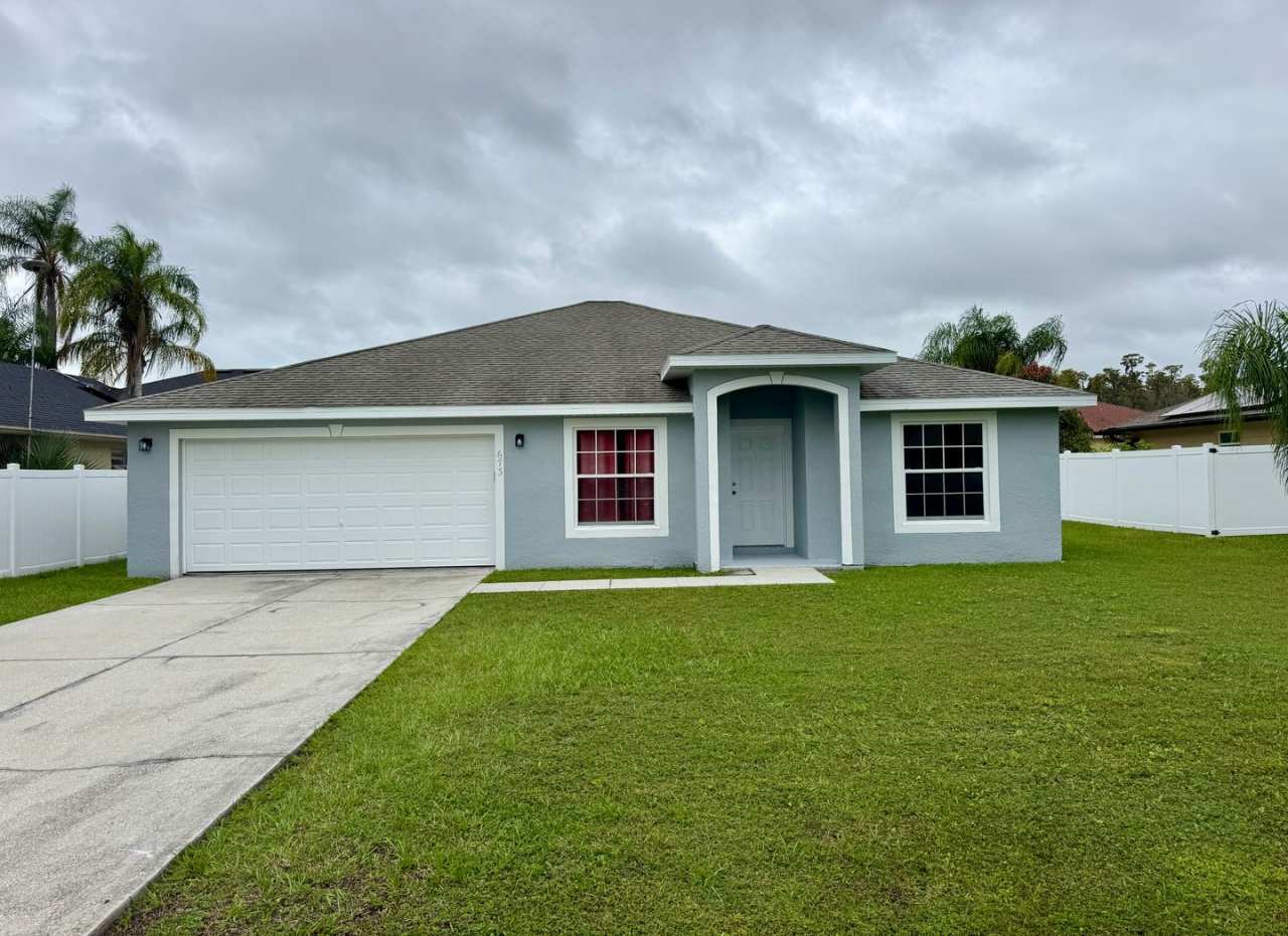 4 Bedroom 2 Bath Home in Poinciana Village 3