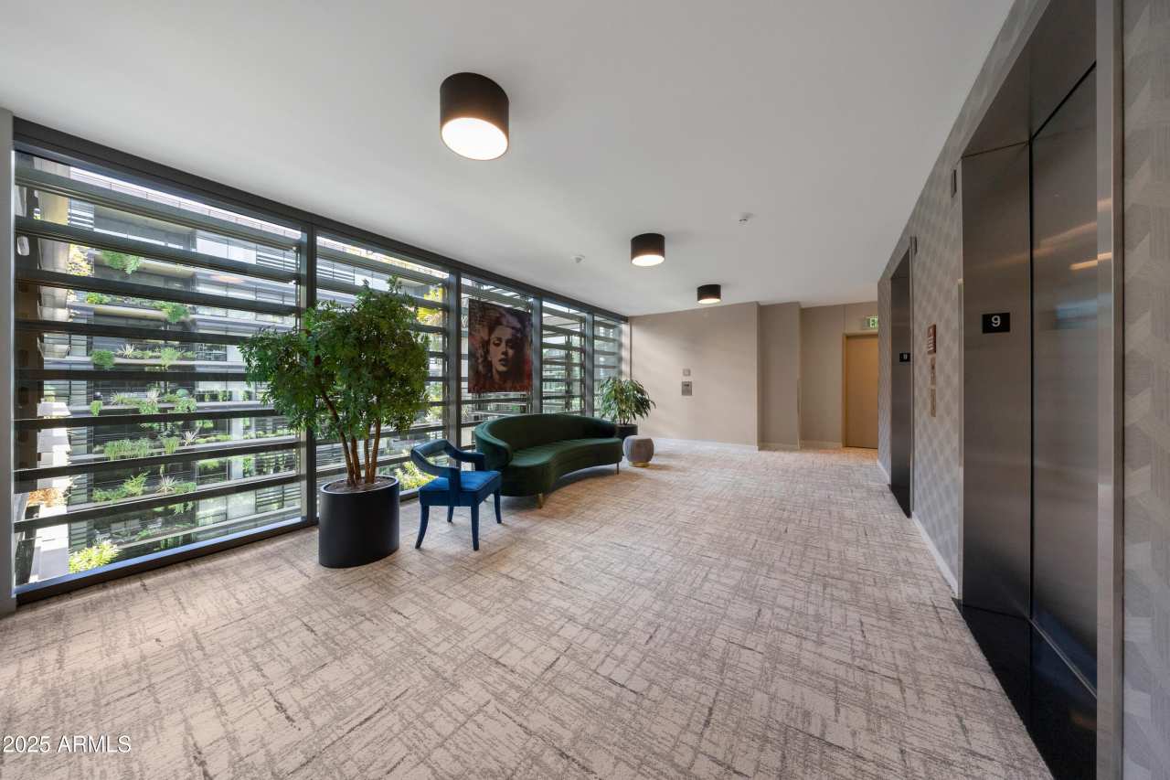 7120 E KIERLAND Boulevard