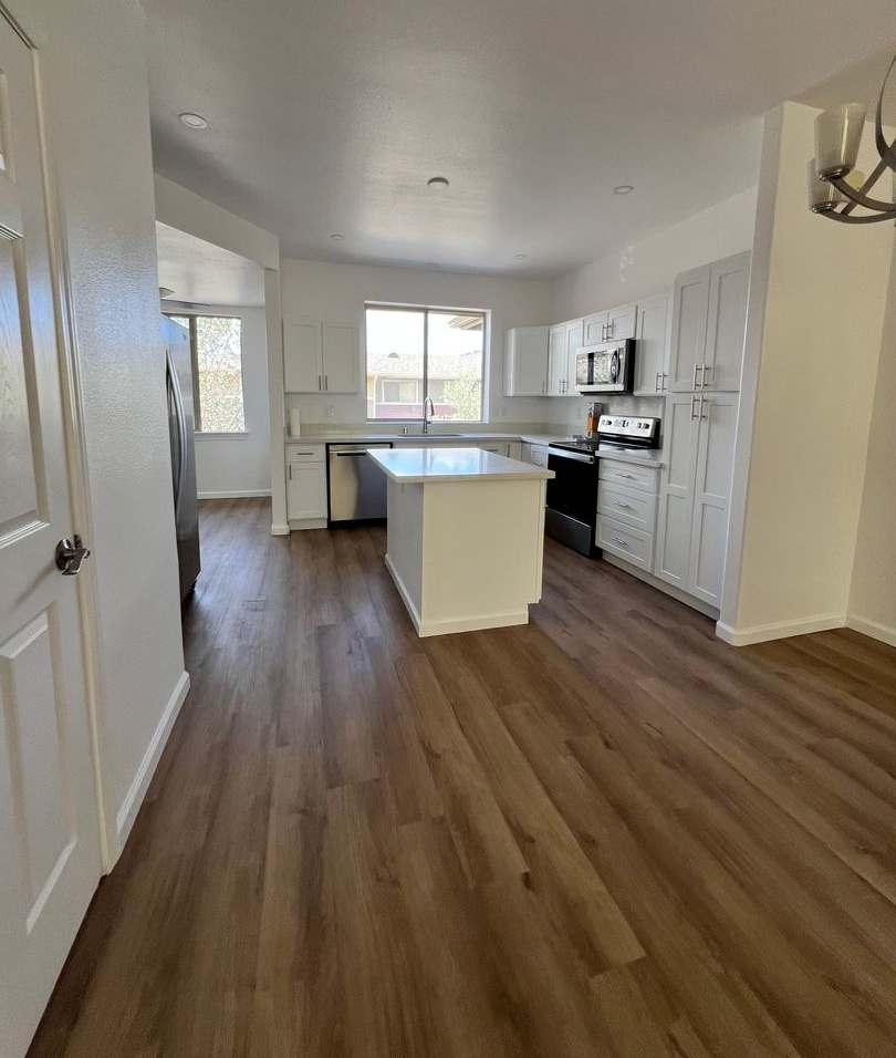 Kai Nani @ Makakilo 3/2.5/Garage and Enclosed Lanai