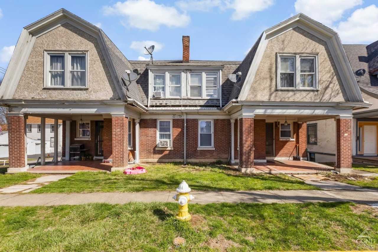 28 Parkwood Boulevard