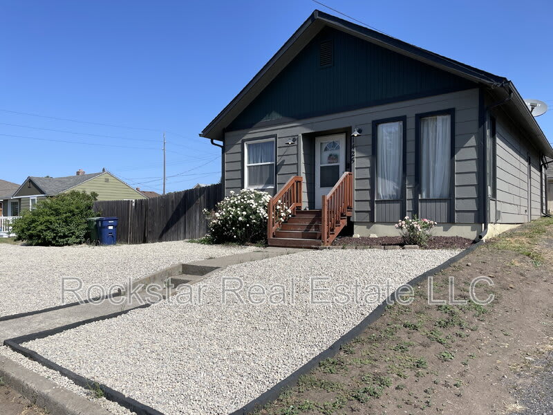 1425 East Garland Avenue