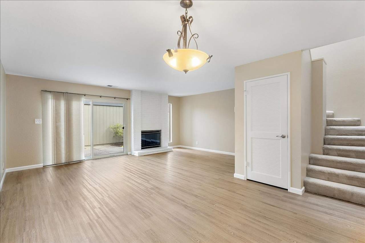 3508 Savana Lane - 3 bedroom | 1.5 bathroom | Townhouse