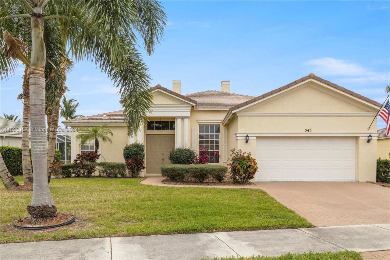 545 Southwest Lake Manatee Way