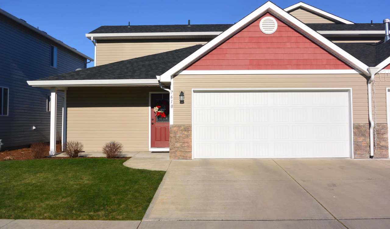 Beautiful 3 Bedroom Home in Walnut Grove Estates for Lease - 7610 NE 61st Way