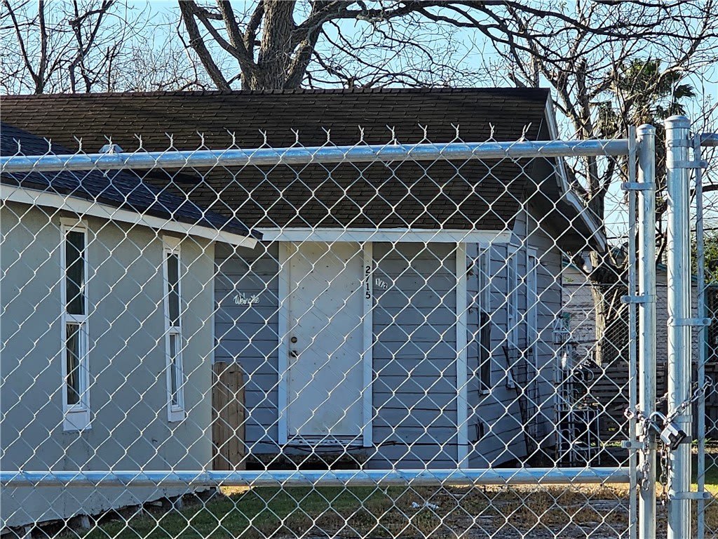 2715 Marguerite Street unit: 1/2