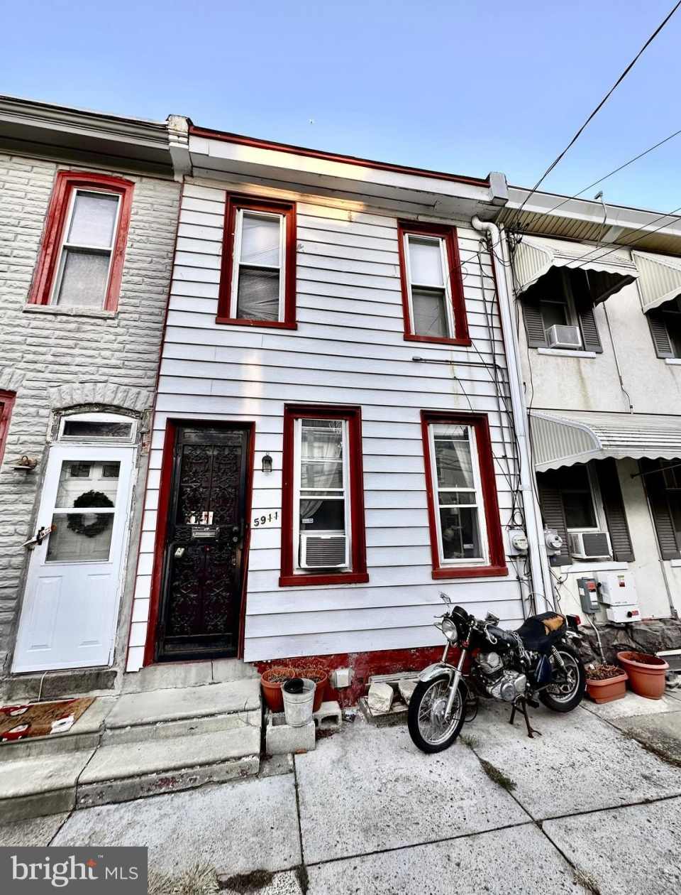 5911 MCCALLUM STREET