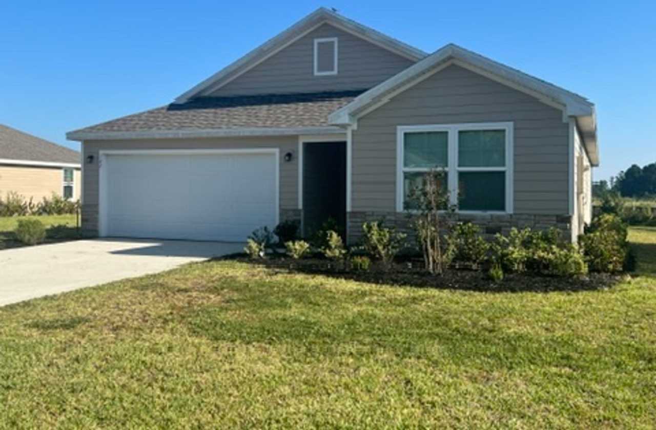 4 Bed 3 Bath with Water Views in Winding Rivert