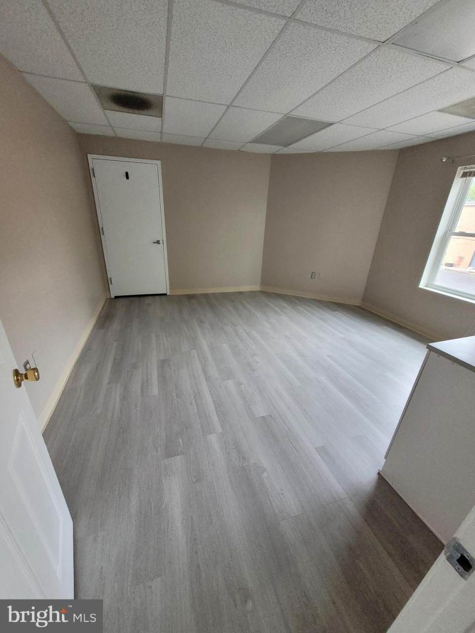 125 PLEASANT Street SW unit: B; Upstairs