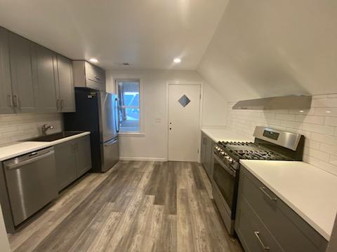 3102 Holbrook Avenue