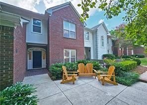 5650 River Oaks Place