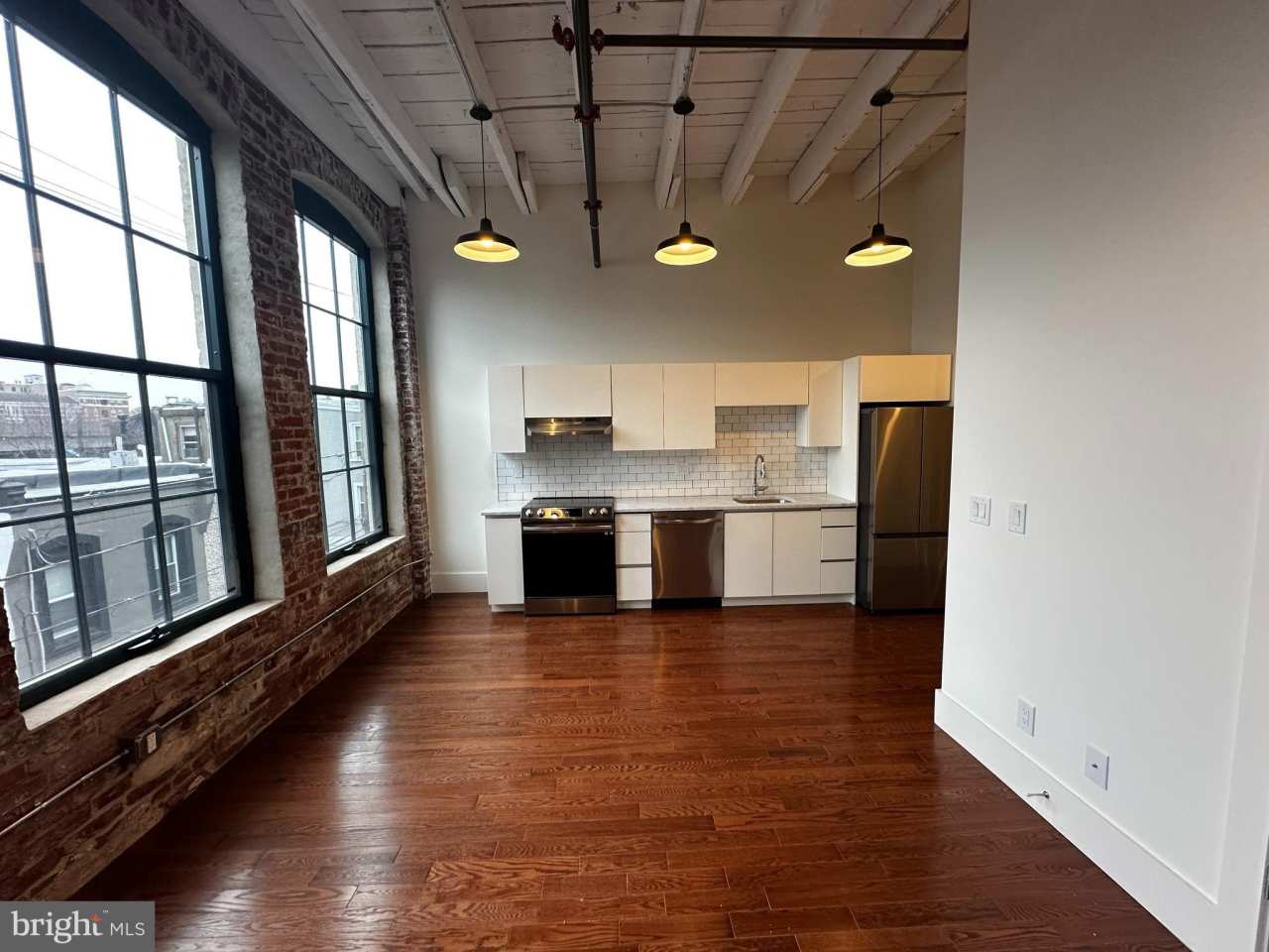 1801 N HOWARD Street unit: 208