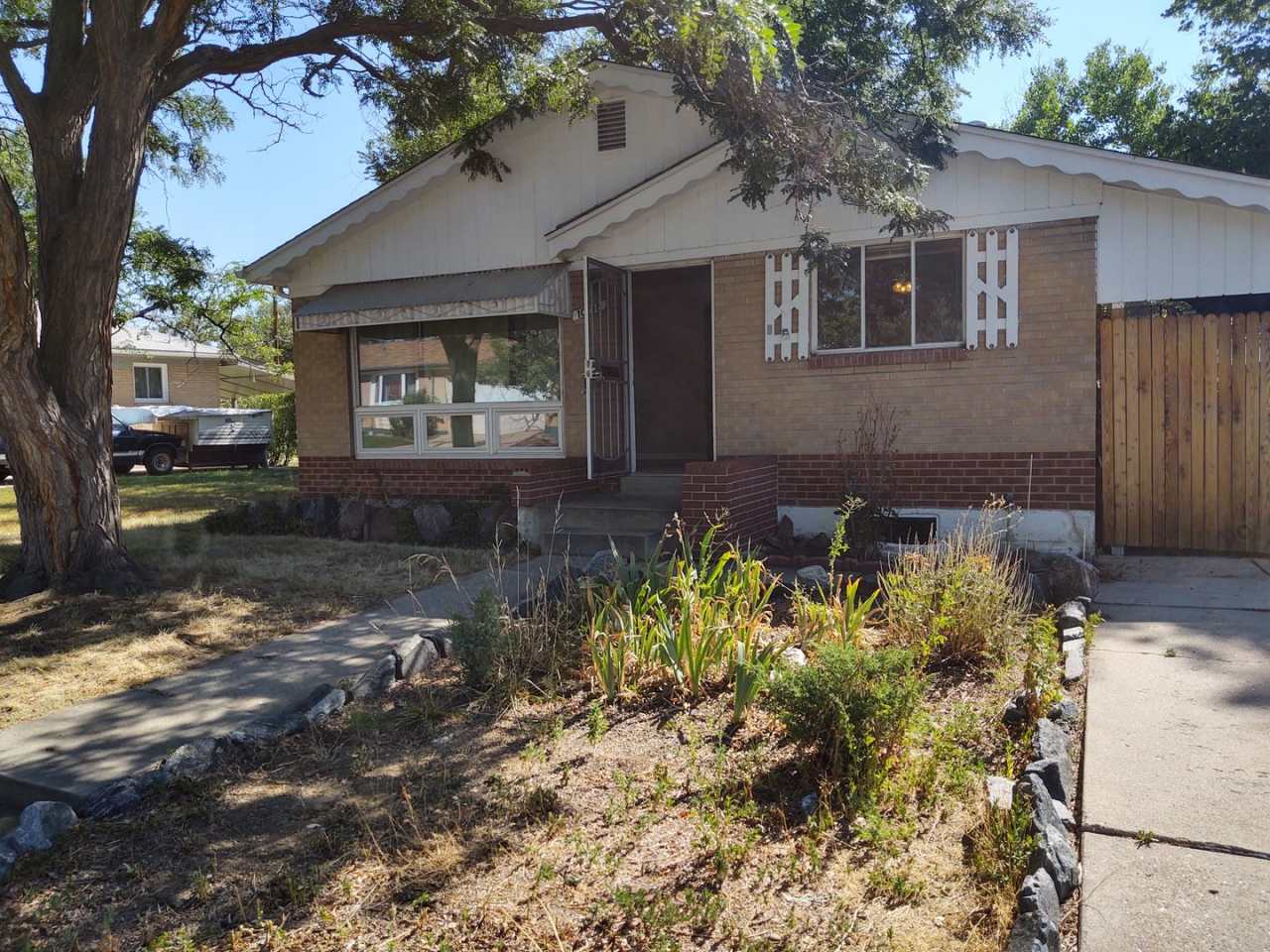 Centrally Located Northglenn Home - Available 4/28