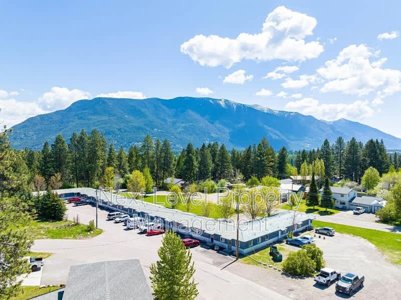 661 8th Avenue East North - 5